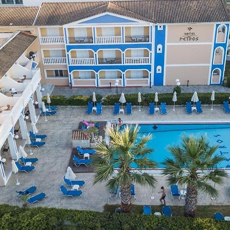 Hotel Petros ซีลีวี ภายนอก รูปภาพ