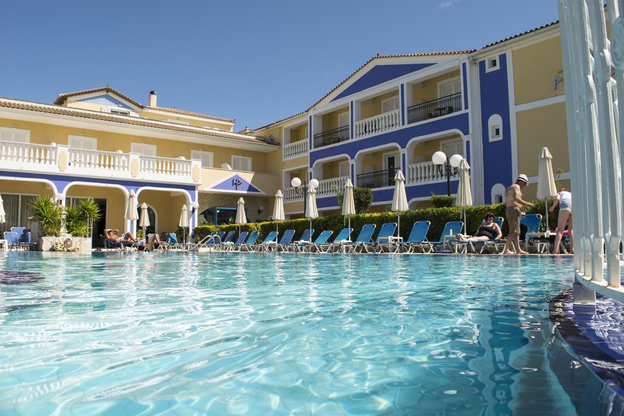 Hotel Petros ซีลีวี ภายนอก รูปภาพ