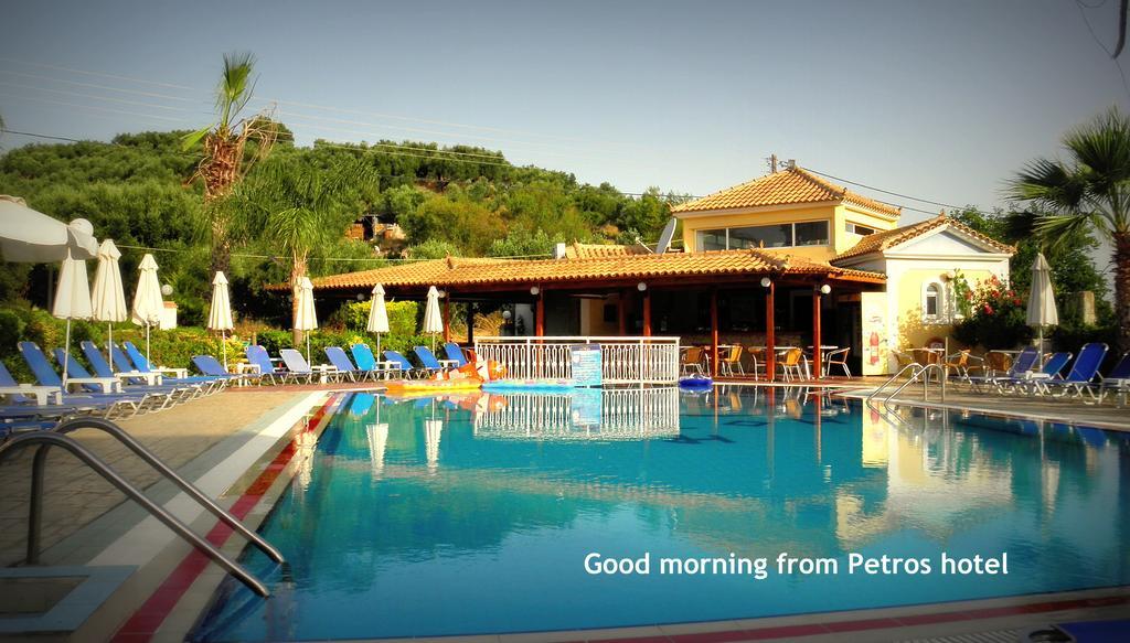 Hotel Petros ซีลีวี ภายนอก รูปภาพ